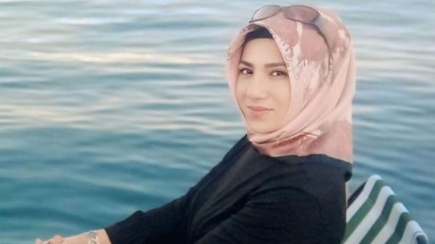 Meral Yağmur Kimdir?