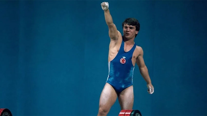 Cep Herkülü Naim Süleymanoğlu unutulmadı