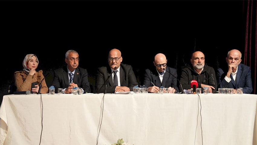 Yerel basının geleceği Kartal’da masaya yatırıldı