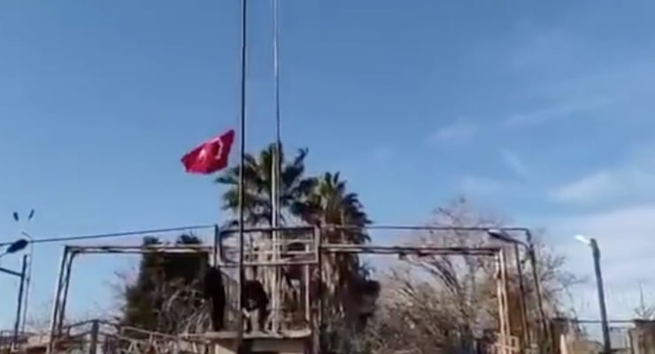 Ali Yerlikaya’dan bayrak provokasyonuna tepki