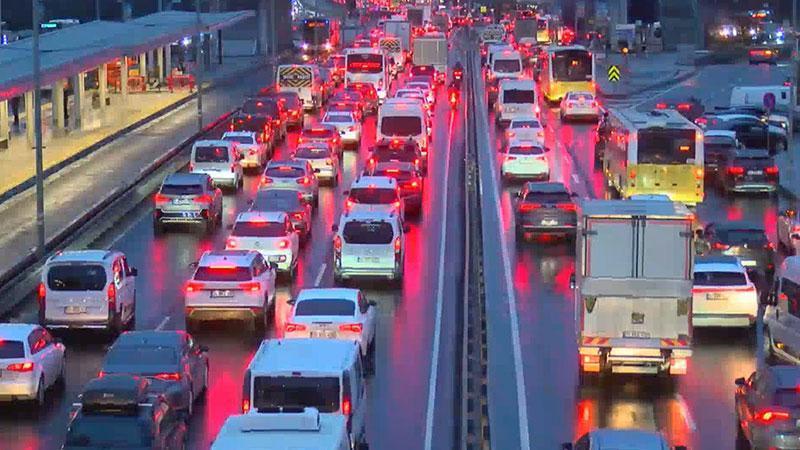 İstanbul’da trafik yoğunluğu yüzde 90’a ulaştı