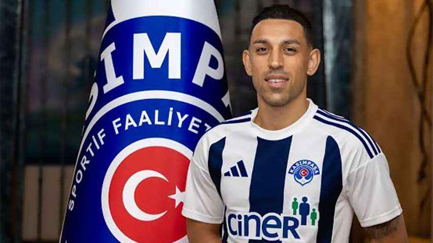 İrfan Can Kahveci’den olay hareket!