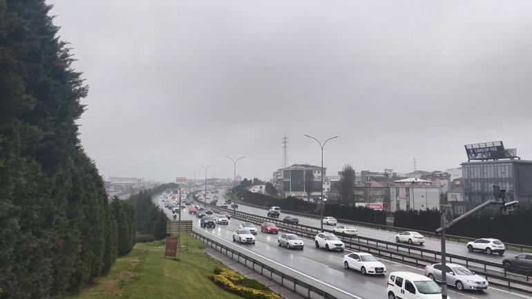 Ramazan Bayramı'nın son gününde Çamlıca gişelerinde trafik yoğunluğu