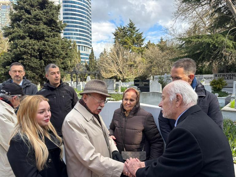 Gazeteci Çetin Emeç ölümünün 36’ıncı yılında mezarı başında anıldı