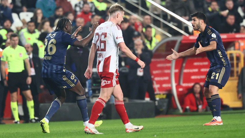 Fenerbahçe, Antalya’da iki altın puan bıraktı