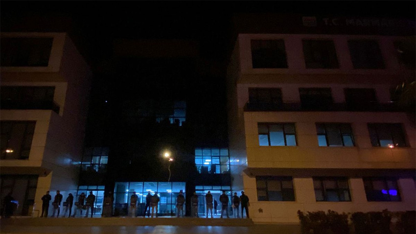 Marmaris Belediyesi’ne gece yarısı operasyonu