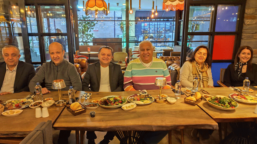 Tuzla’da gazeteciler iftarda buluştu