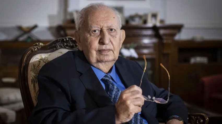 Hüsamettin Cindoruk hayatını kaybetti!