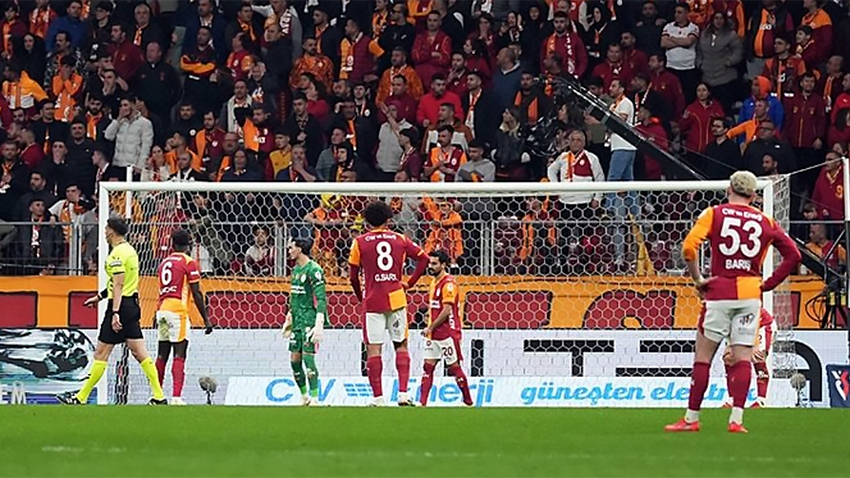 Galatasaray Kocaelispor karşısında puan kaybetti