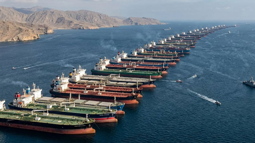 İran, Hürmüz Boğazı’nı şartlı açtı