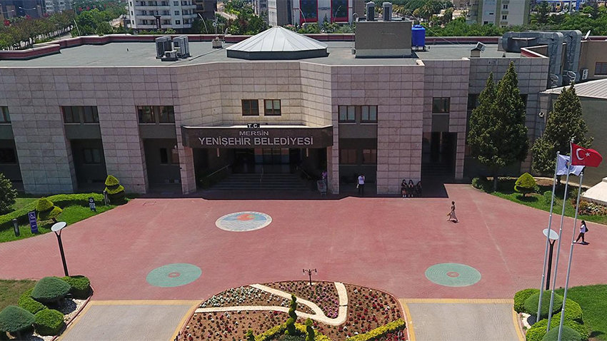 Mersin Yenişehir Belediyesi’ne operasyon