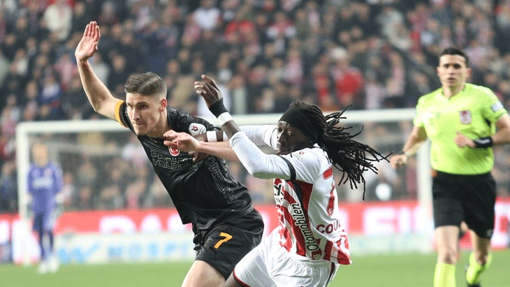 Galatasaray Samsunspor’a 4-1 mağlup oldu
