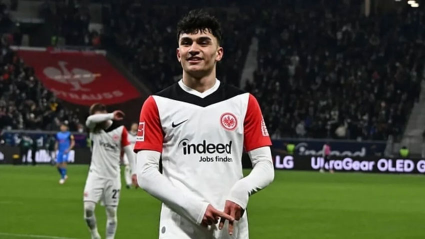 Galatasaray Can Uzun için harekete geçti