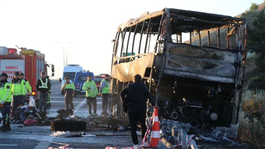 Denizli’de yolcu otobüsü alev aldı: 8 ölü