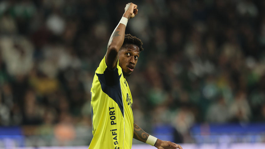 Fenerbahçe Konyaspor’u yendi ama yetmedi