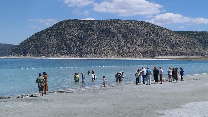 Salda Gölü’ne 600 bin turist sınırı