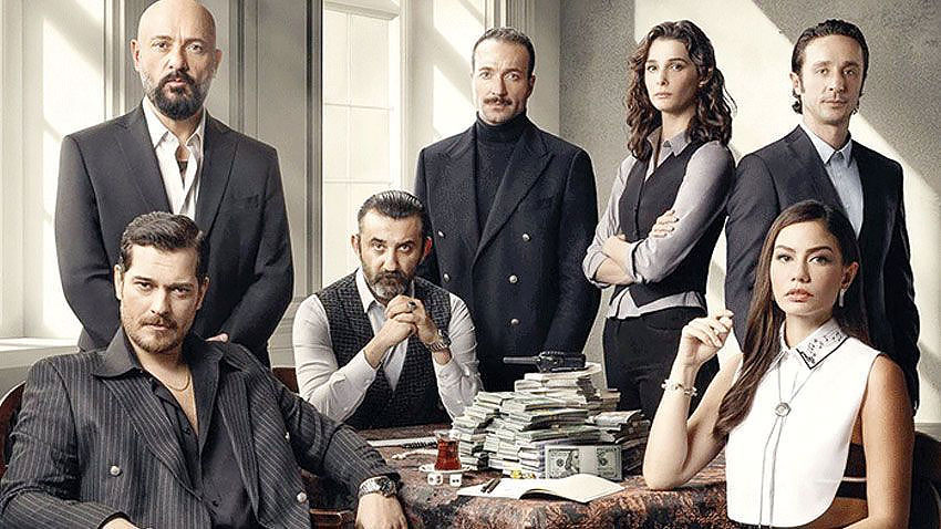Çağatay Ulusoy’a rol arkadaşlarından soğuk duş!