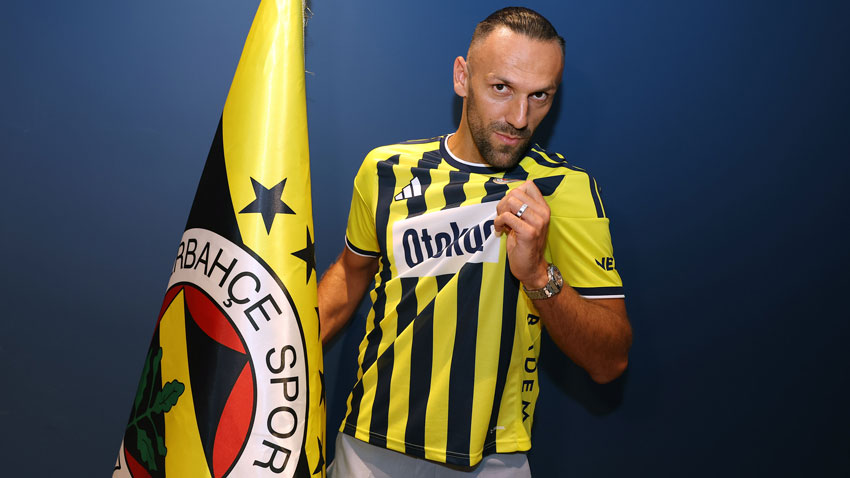 Fenerbahçe, Vedat Muriqi ile sözleşme imzaladı