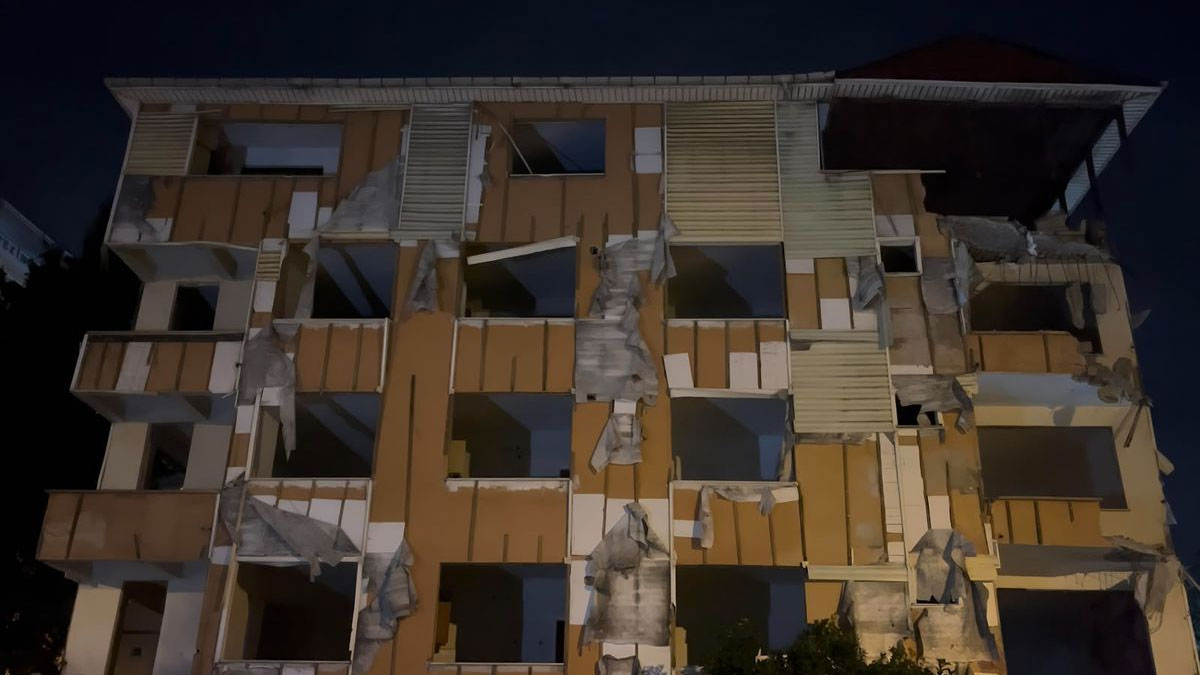 Kartal’da 5 katlı binada çökme paniği