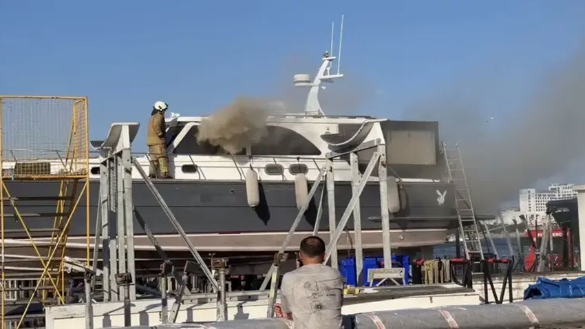 Pendik Marina’da teknede korkutan yangın