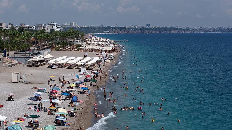 Antalya’da yüksek nem bunalttı