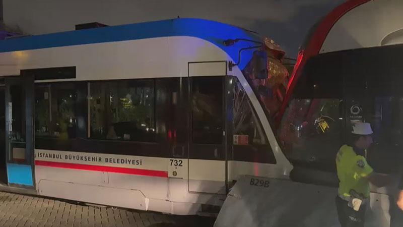 Zeytinburnu’nda iki tramvay çarpıştı