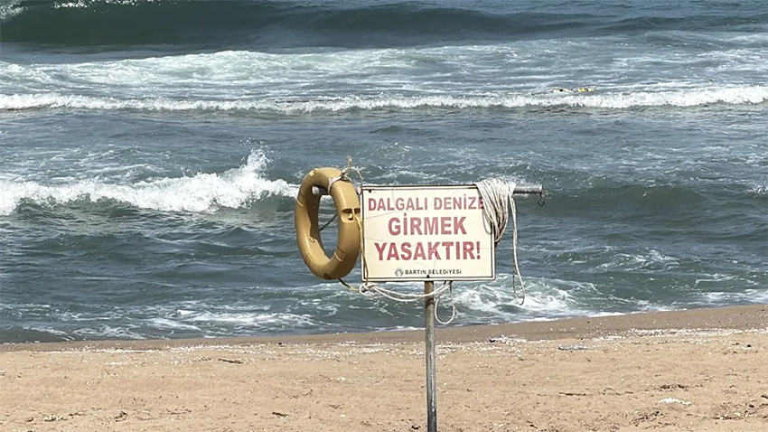 O sahillerde denize girmek yasaklandı