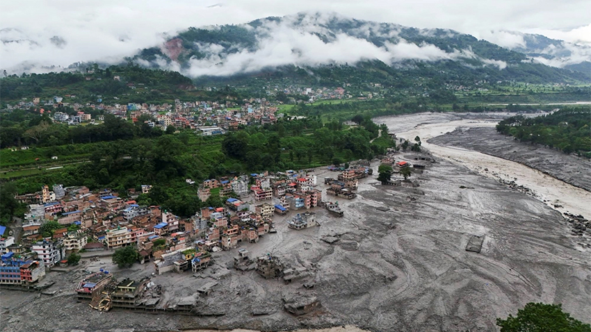 Nepal’de bu kez de baraj patladı!