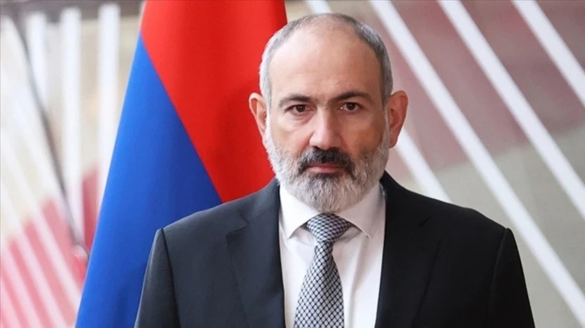 Ermenistan Başbakanı Paşinyan istifa etti!