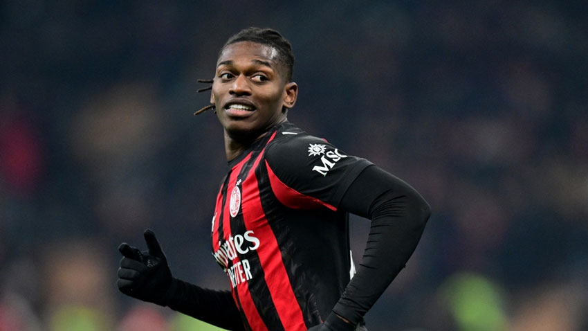 Galatasaray Leao transferini resmen açıkladı