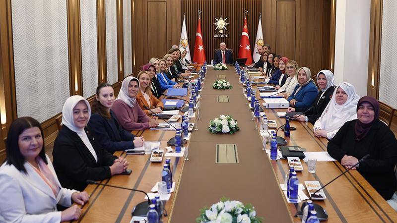 Erdoğan, kadın başkanları kabul etti