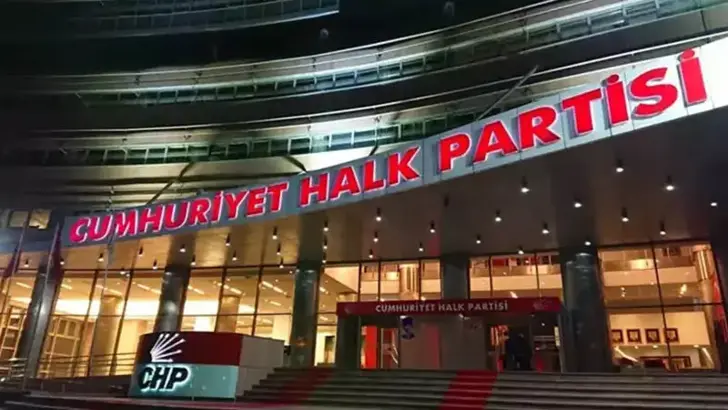Ankara’da 8 belediye başkanı CHP’den istifa etti