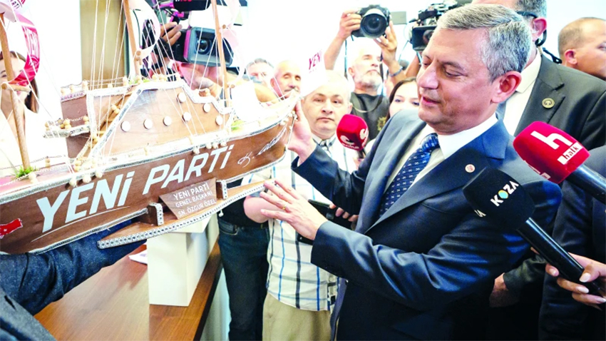 YENİ Parti bağış rekorunu tazeledi
